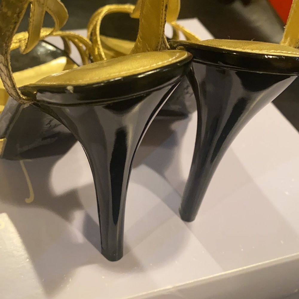 Marc Fisher Heels - Picture 7 of 9